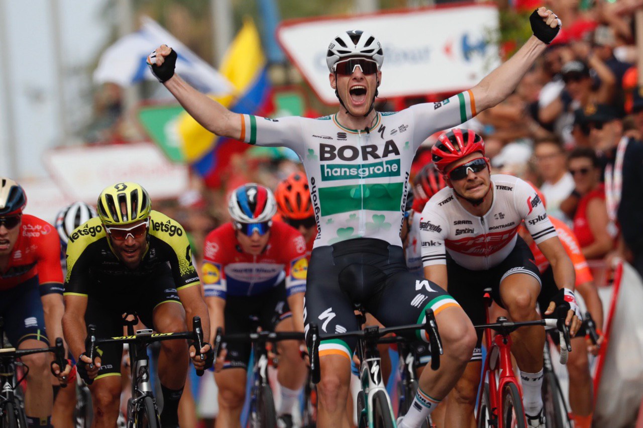 Sam Bennett vince la terza tappa della Vuelta 2019 (foto Unipublic / Photogomez Sport)