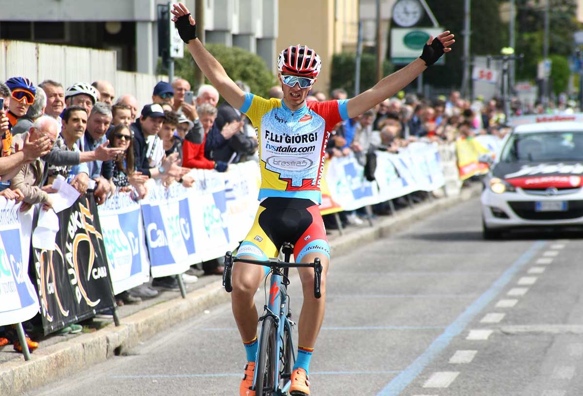 La vittoria di Yuri Brioni a Cantù (foto Berry)