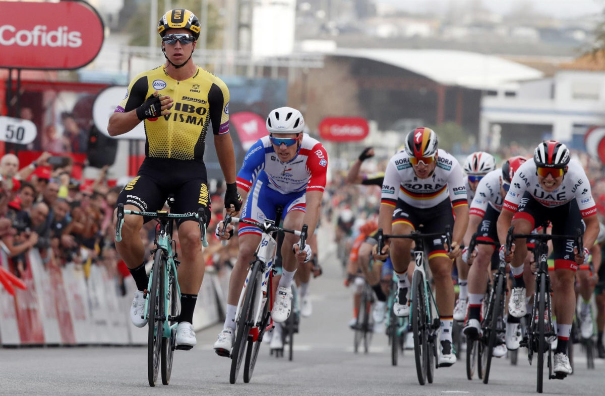 Dylan Groenewegen vince la quarta tappa della Volta ao Algarve