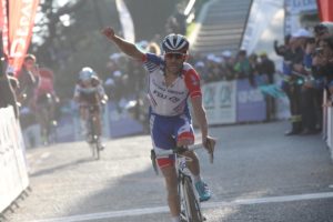 Thibaut Pinot vince l'ultima tappa e la classifica finale del Tour du Haut Var 2019