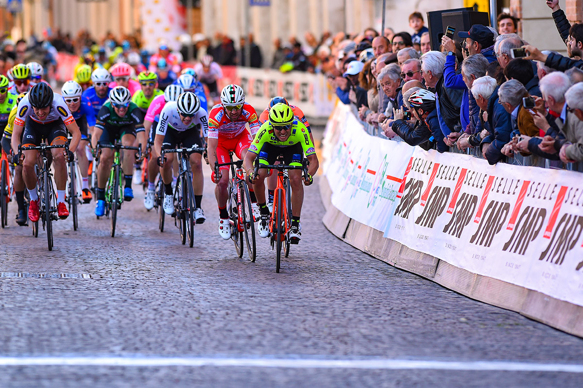 Simone Velasco vince la terza tappa della Settimana Coppi e Bartali 2019 (foto Dario Belingheri/BettiniPhoto)