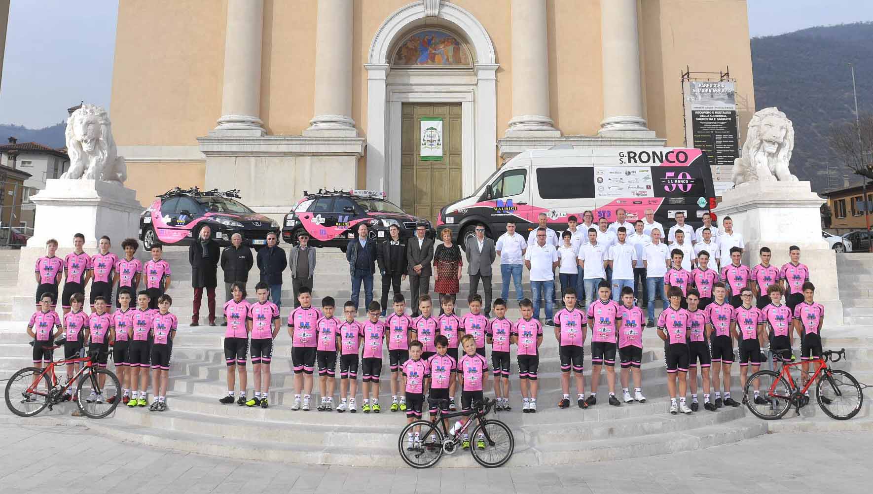 Il gruppo completo del Gs Ronco Maurigi 2019 (foto Rodella)