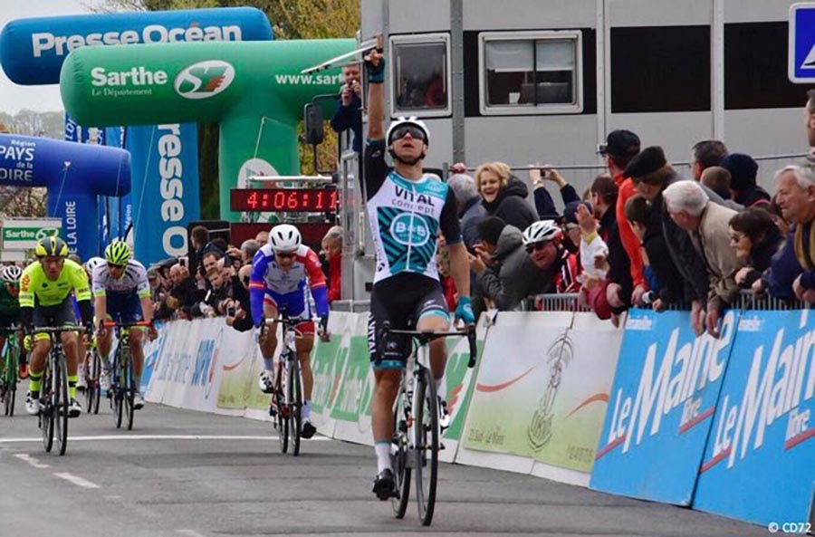 Bryan Coquard vince la seconda tappa del Circuit Cycliste Sarthe