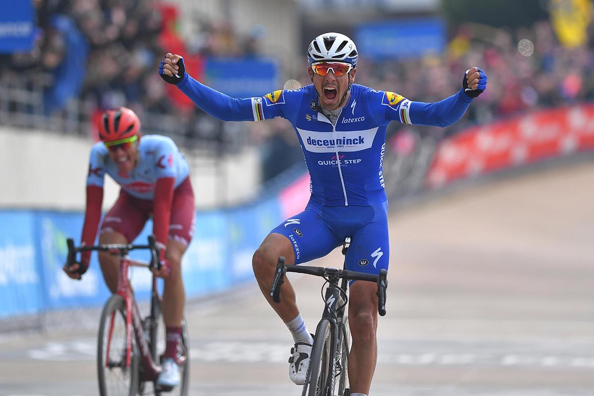 Philippe Gilbert vince la Parigi-Roubaix 2019 (foto Tim de Waele/Getty Images)