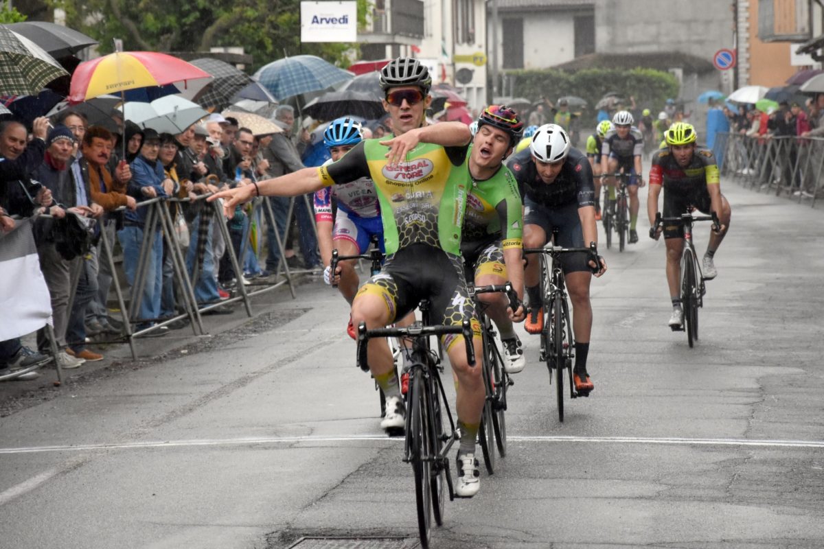 Cristian Rocchetta primo a Pessina Cremonese (foto Scanferla)