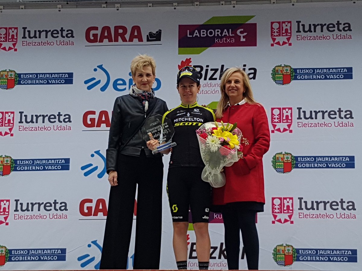 Amanda Spratt vince la seconda tappa della Emakumeen XXXII. Bira