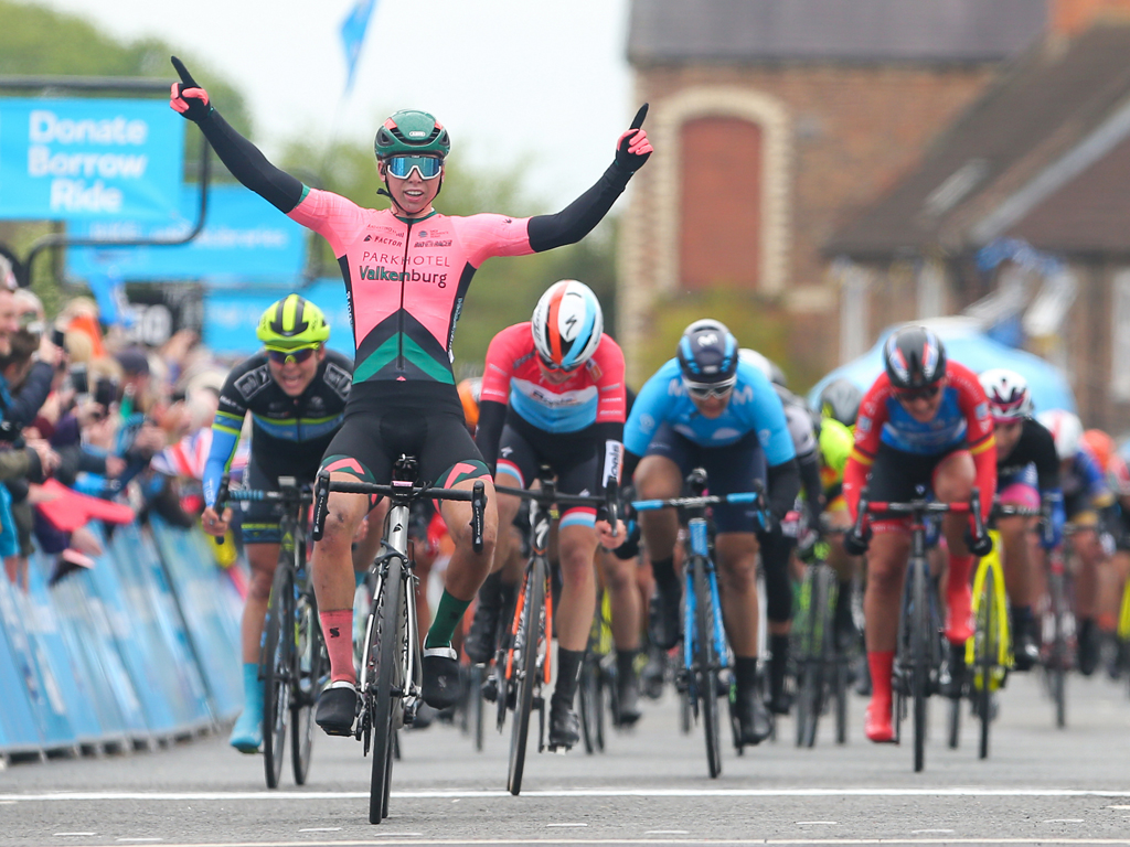 Lorena Wiebes vince la prima tappa del Women's Tour of Yorkshire (foto SWPix.com)