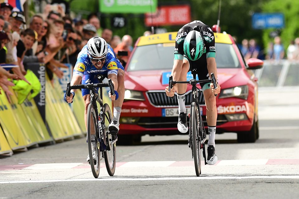 Julian Alaphilippe vince la sesta tappa del Criterium du Dauphine (foto ASO)