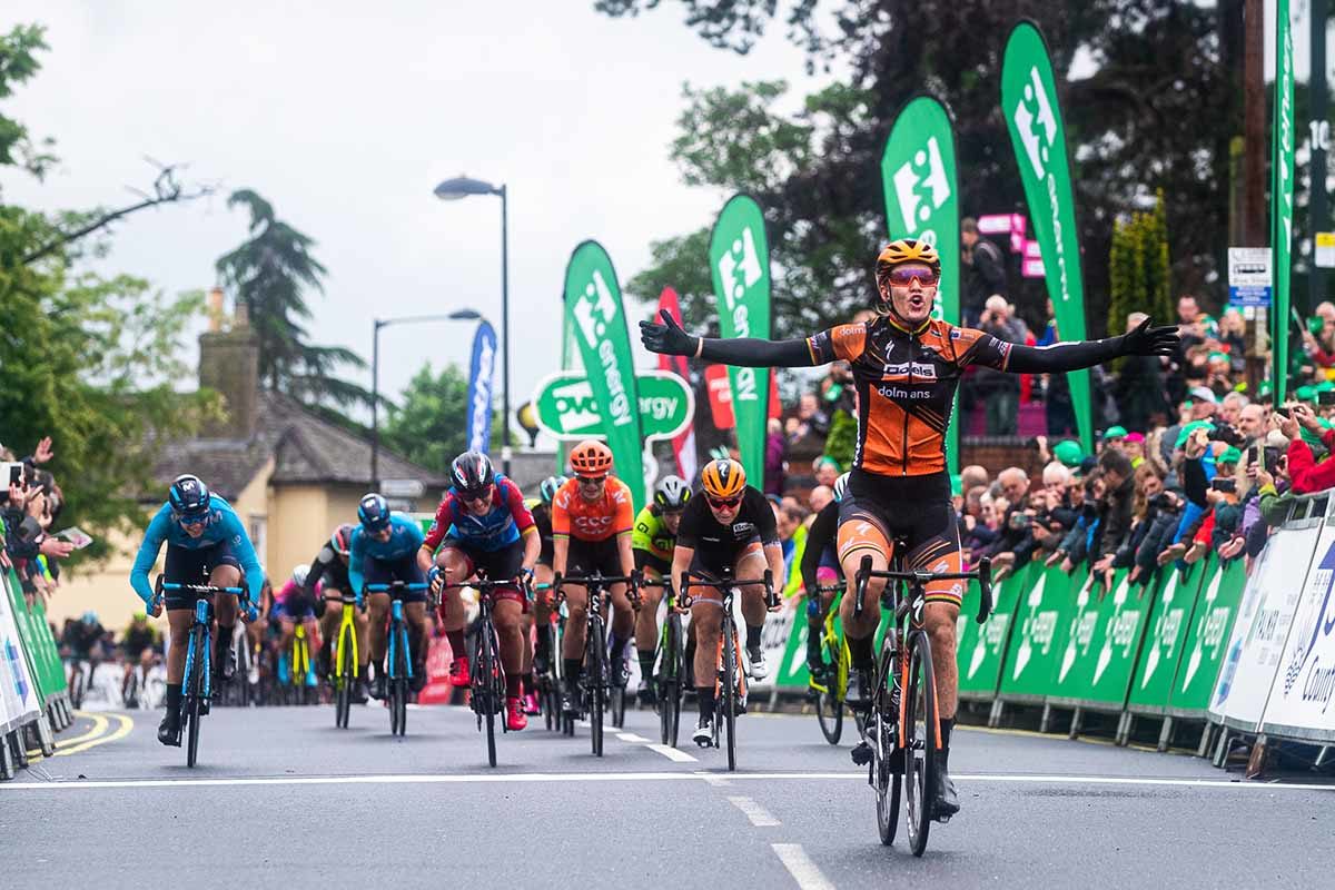 Jolien D'Hoore vince la prima tappa dell'OVO Energy Women's Tour (foto SWpix)