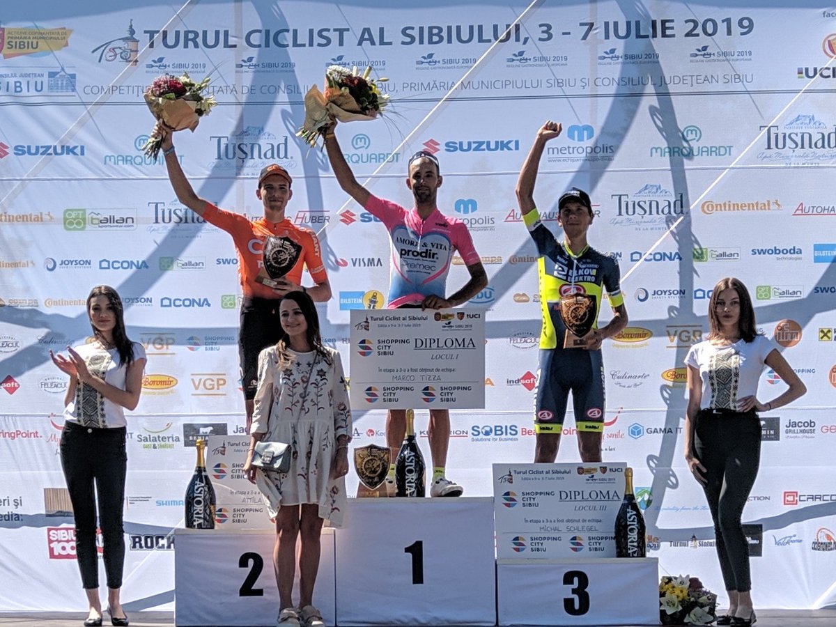Il podio della terza tappa del Sibiu Tour vinta da Marco Tizza