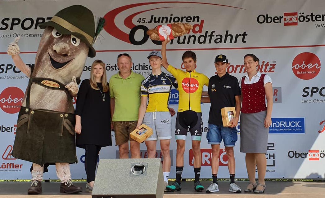 Il podio finale dell'Oberösterreich Juniorenrundfahrt vinto da Marco Brenner