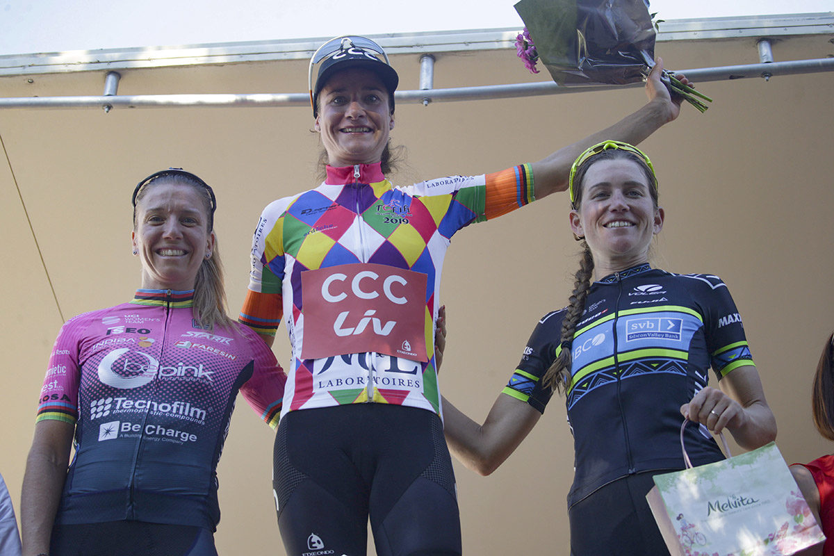 Il podio della prima tappa e della generale del Tour de l'Ardeche (foto Cor Vos)