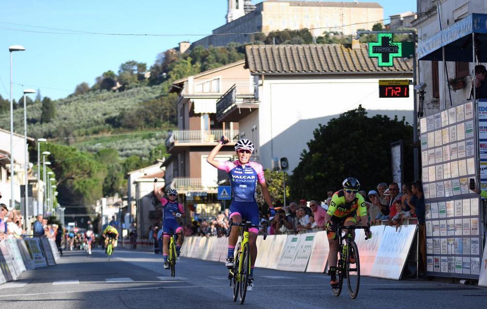 Elisa Balsamo vince la seconda tappa del Giro delle Marche in Rosa (foto Twila Muzzi)