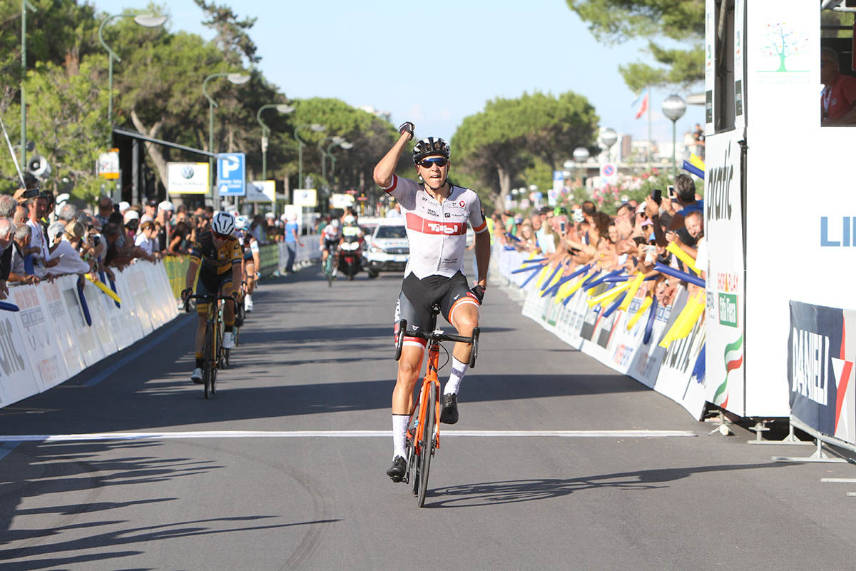 Patrick Gamper vince la seconda tappa del Giro del Friuli U23 (foto Bolgan)