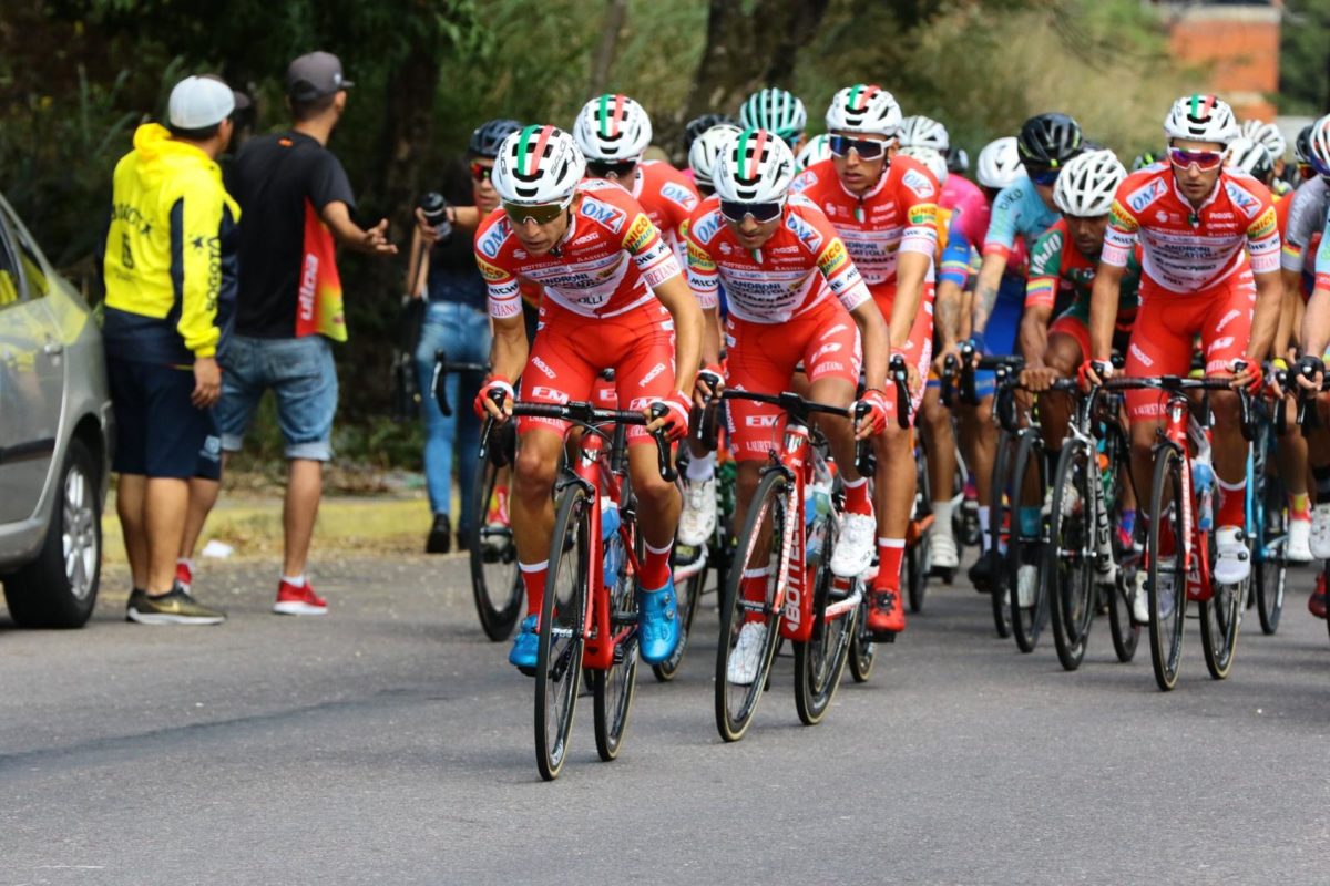 L'Androni Sidermec in azione nella quarta tappa della Vuelta al Tachira 2020