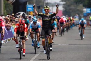 Kaden Groves batte Alberto Dainese nella terza tappa dell'Herald Sun Tour 2020 (foto Con Chronis/Herald Sun Tour)