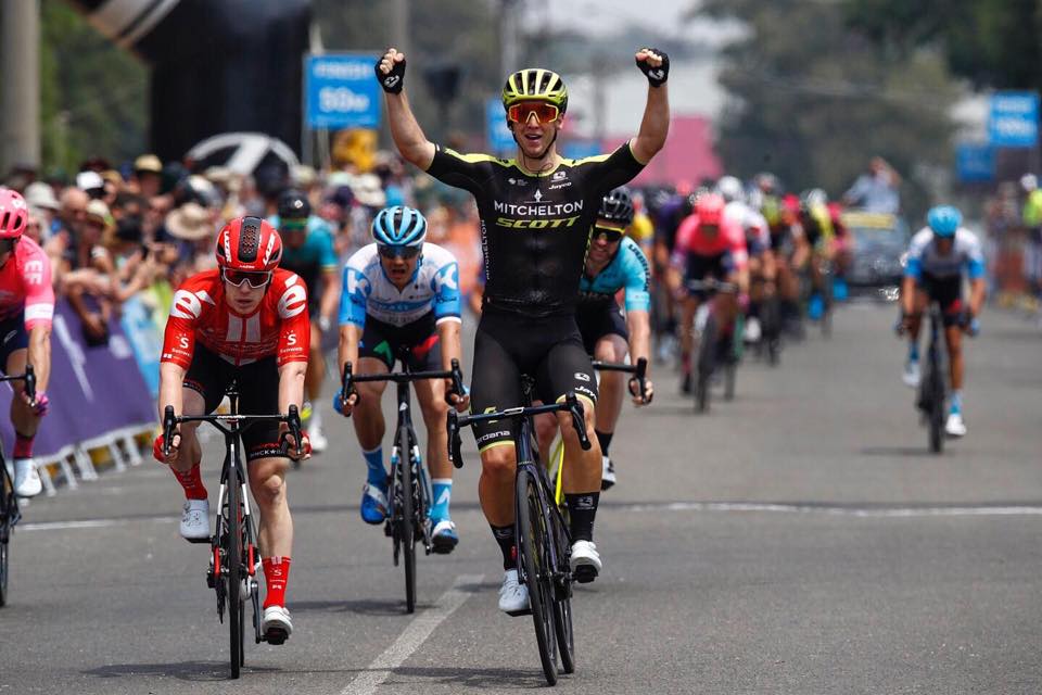 Kaden Groves batte Alberto Dainese nella terza tappa dell'Herald Sun Tour 2020 (foto Con Chronis/Herald Sun Tour)