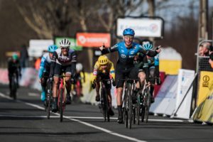 Giacomo Nizzolo vince la seconda tappa della Parigi-Nizza 2020 (foto ASO)