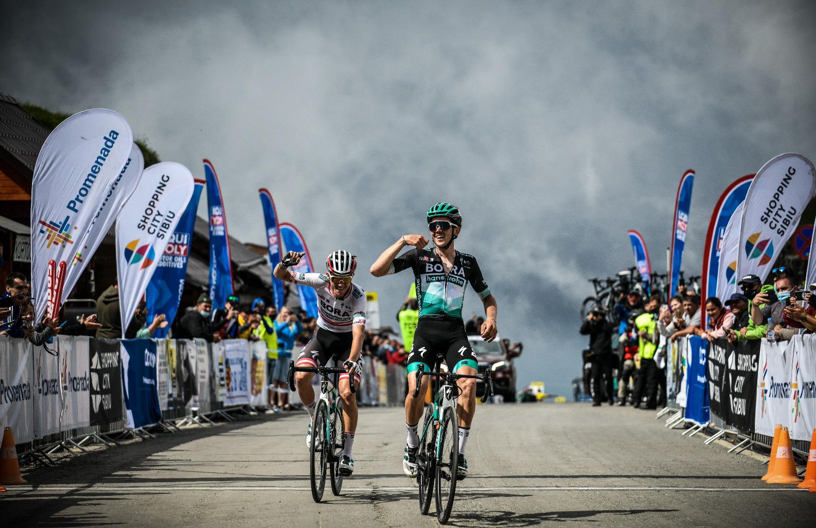 Doppietta della Bora-Hansgrohe nella prima tappa del Sibiu Tour con Mühlberger e Konrad (foto BORA - hansgrohe / Focus Photos Agency)