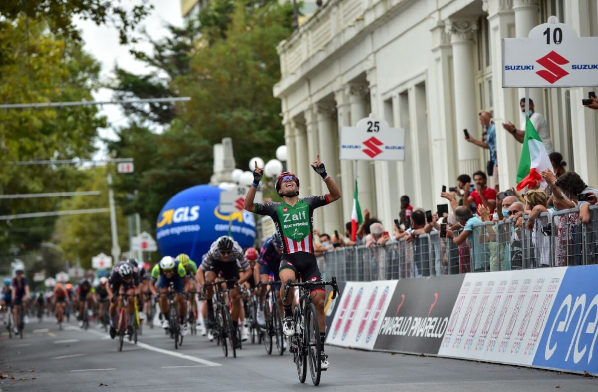 Luca Colnaghi vince la seconda tappa del Giro d'Italia U23 2020