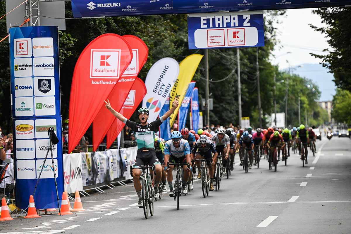 Pascal Ackermann vince la seconda tappa del Sibiu Tour 2020 (foto BORA - hansgrohe / Focus Photos Agency)