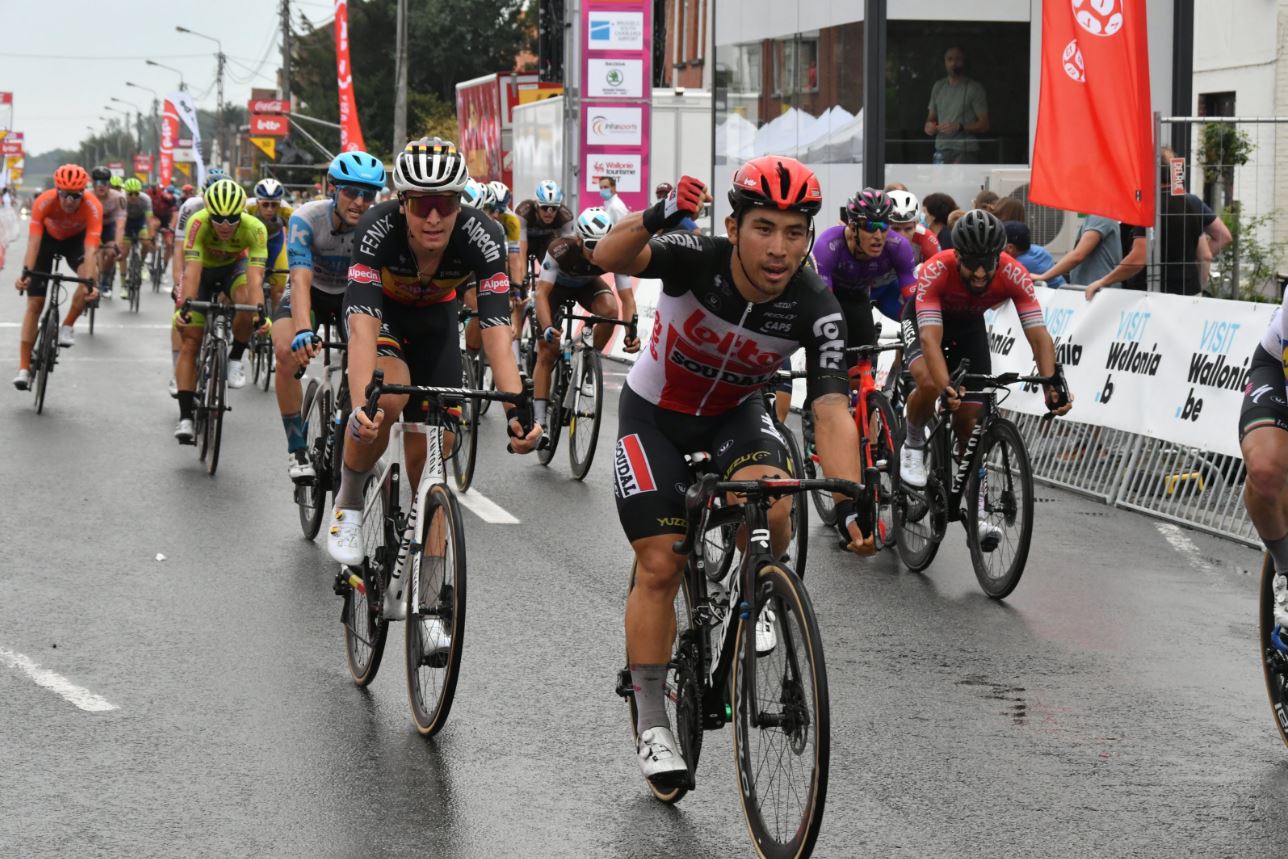 Caleb Ewan vince la prima tappa del Tour de Wallonie 2020 (foto @TourDeWallonie)