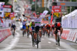 Sam Bennett vince la terza tappa del Tour de Wallonie (foto Luc Claessen/Getty-Images)