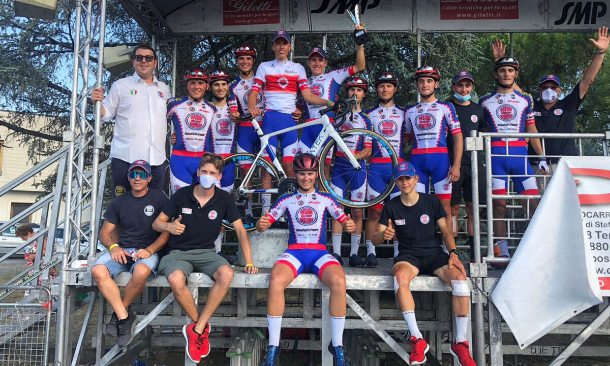 Festa della Work Service Romagnano a Pieve di Toppo per la vittoria di Germani (foto Scanferla)