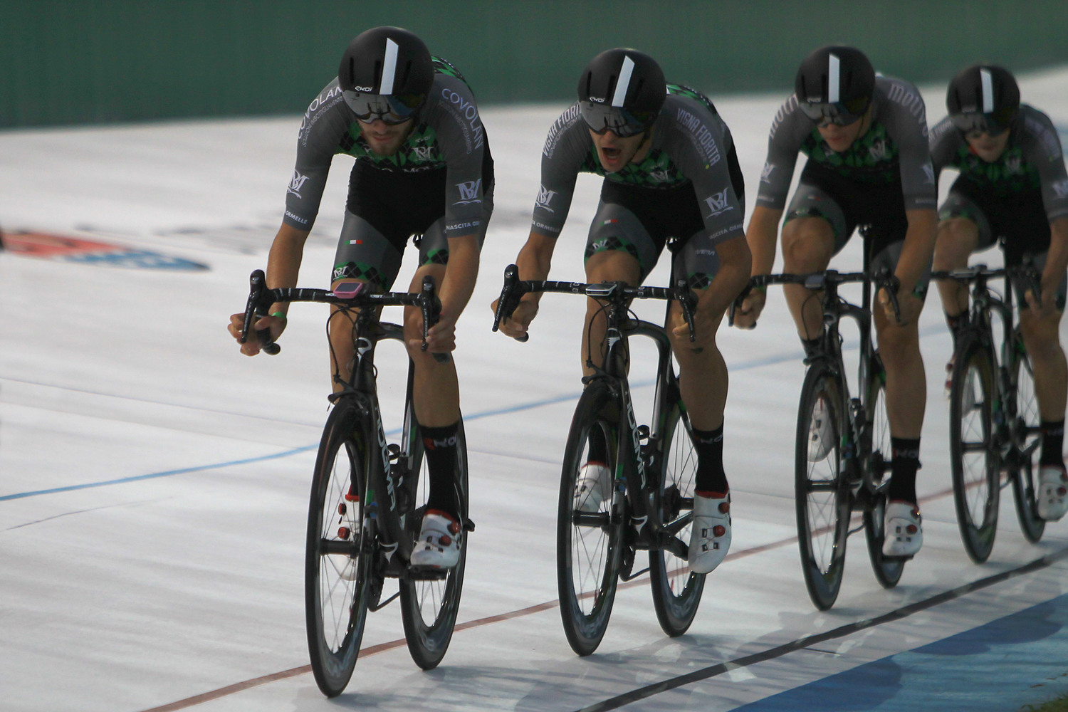 La Borgo Molino in azione nella cronosquadre del Giro del Friuli Juniores 2020 (foto Bolgan)