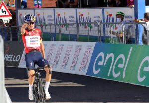 Thomas Pidcock vince la quarta tappa del Giro d'Italia Under 23 (foto Photobicicailotto)