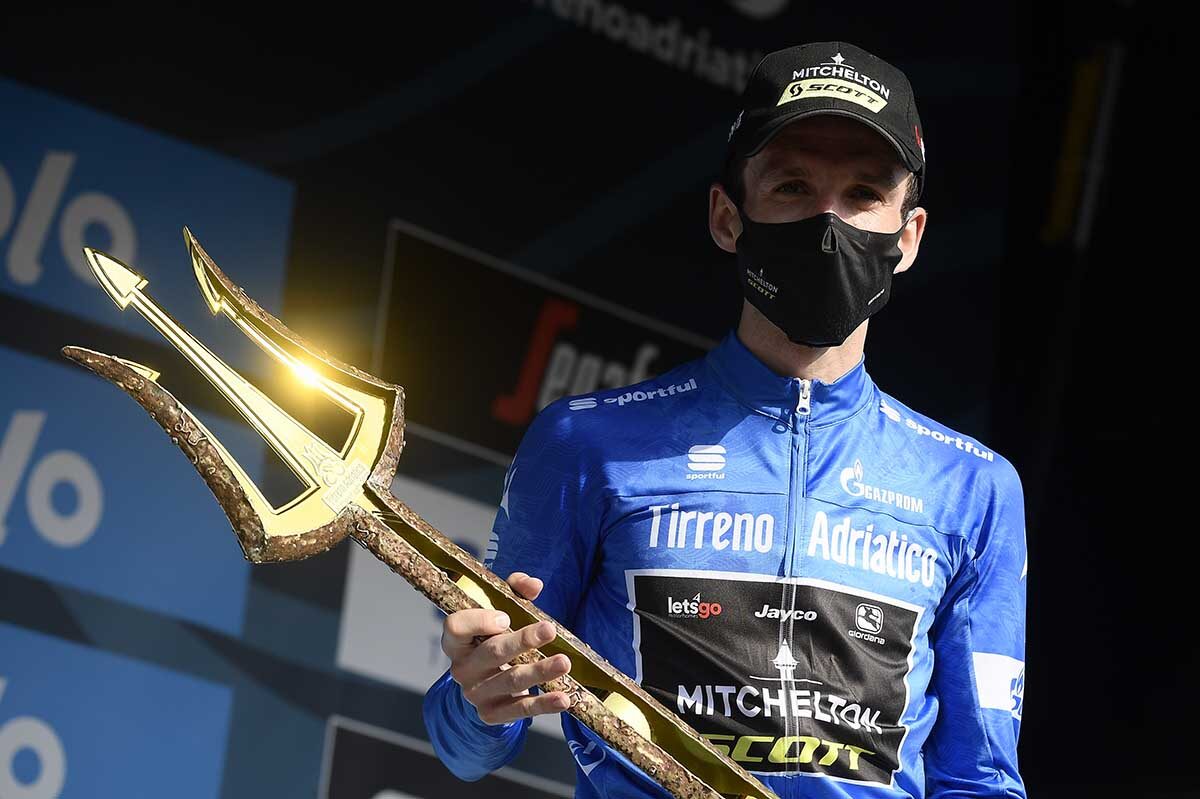 Simon Yates vincitore della Tirreno-Adriatico 2020 (foto LaPresse)