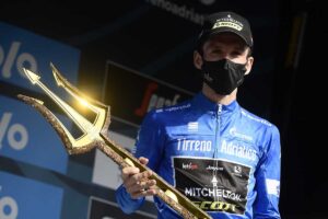 Simon Yates vincitore della Tirreno-Adriatico 2020 (foto LaPresse)