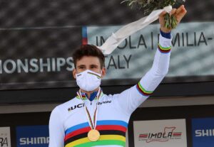 Filippo Ganna è campione del mondo a cronometro a Imola (foto Photobicicailotto)