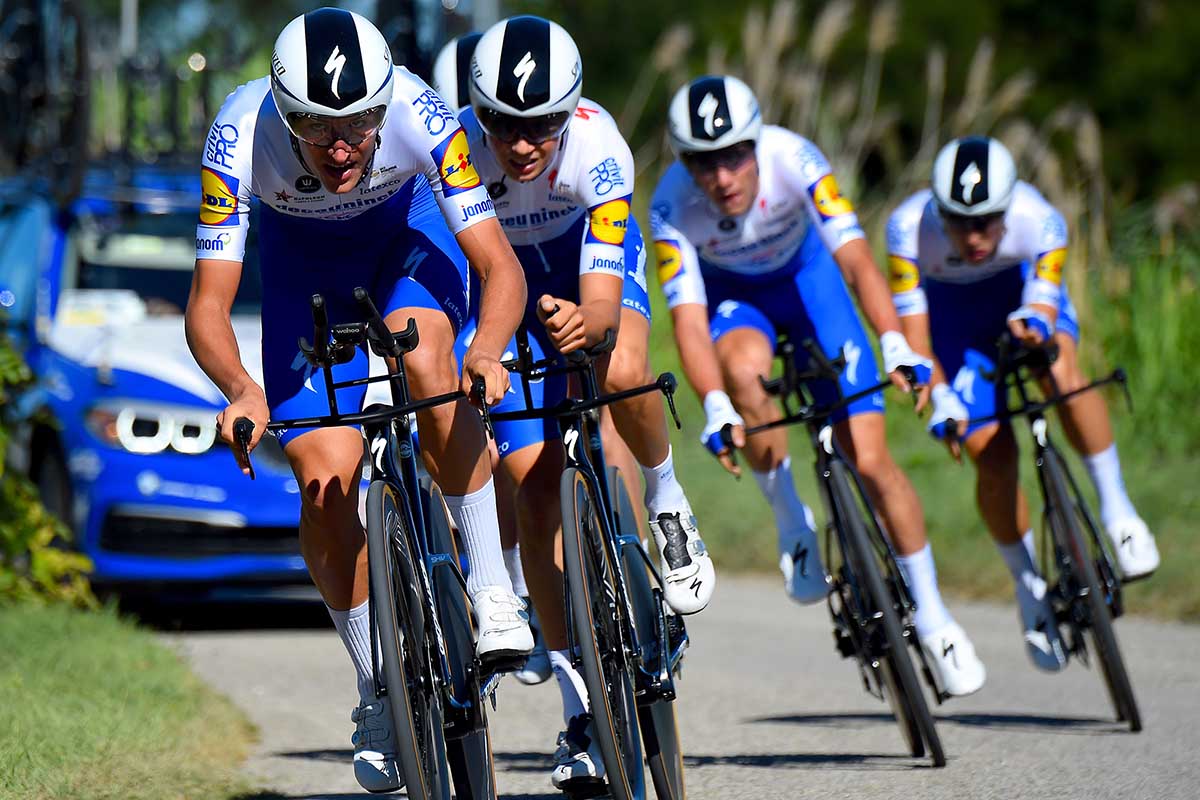 La Deceuninck - Quick-Step vince la cronosquadre della Settimana Internazionale Coppi e Bartali 2020 (foto BettiniPhoto)