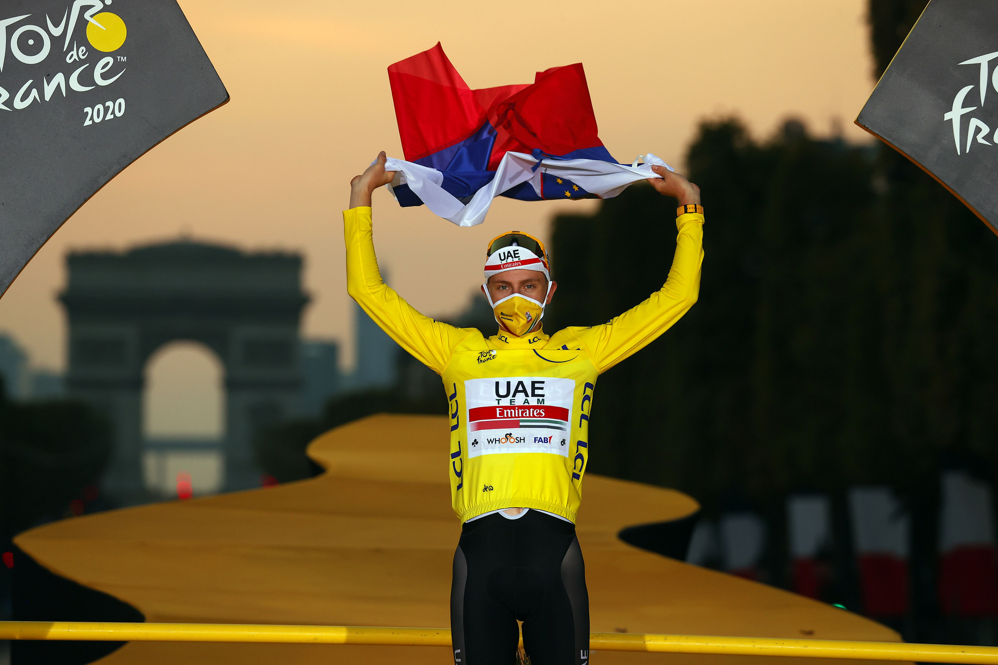 Tadej Pogacar vincitore del Tour de France 2020