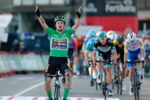 Primoz Roglic vince la decima tappa della Vuelta a Espana 2020 (foto Unipublic / Photogomez Sport)