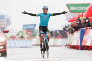 Ion Izagirre vince la sesta tappa della Vuelta a Espana 2020 (foto Unipublic - Photogomez Sport)