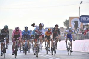 Diego Ulissi vince la tappa 13 del Giro d'Italia 2020 a Monselice (foto LaPresse)