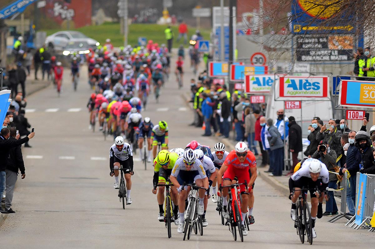 Timothy Dupont vince la seconda tappa della Étoile de Bessèges (foto Luc Claessen/Getty Images)