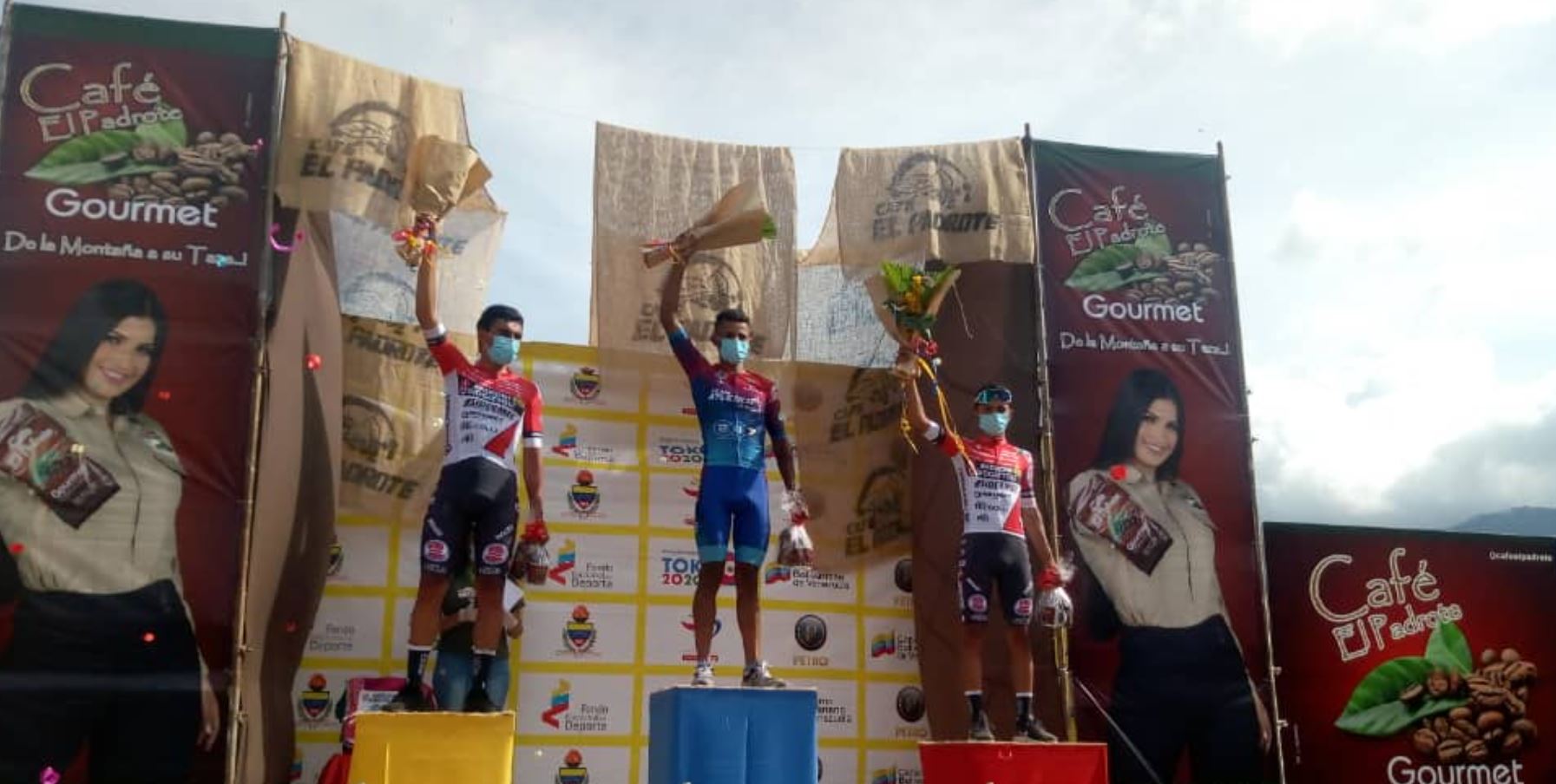 Il podio della quinta tappa della Vuelta al Tachira 2021 vinta da Roniel Campos