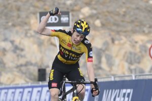 Jonas Vingegaard vince la quinta tappa dell'UAE Tour 2021 (foto LaPresse)
