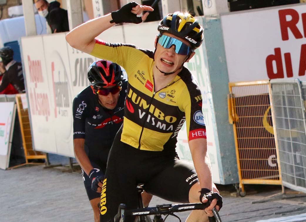 Jonas Vingegaard vince la seconda tappa della Settimana Coppi e Bartali 2021 (foto Photobicicailotto)