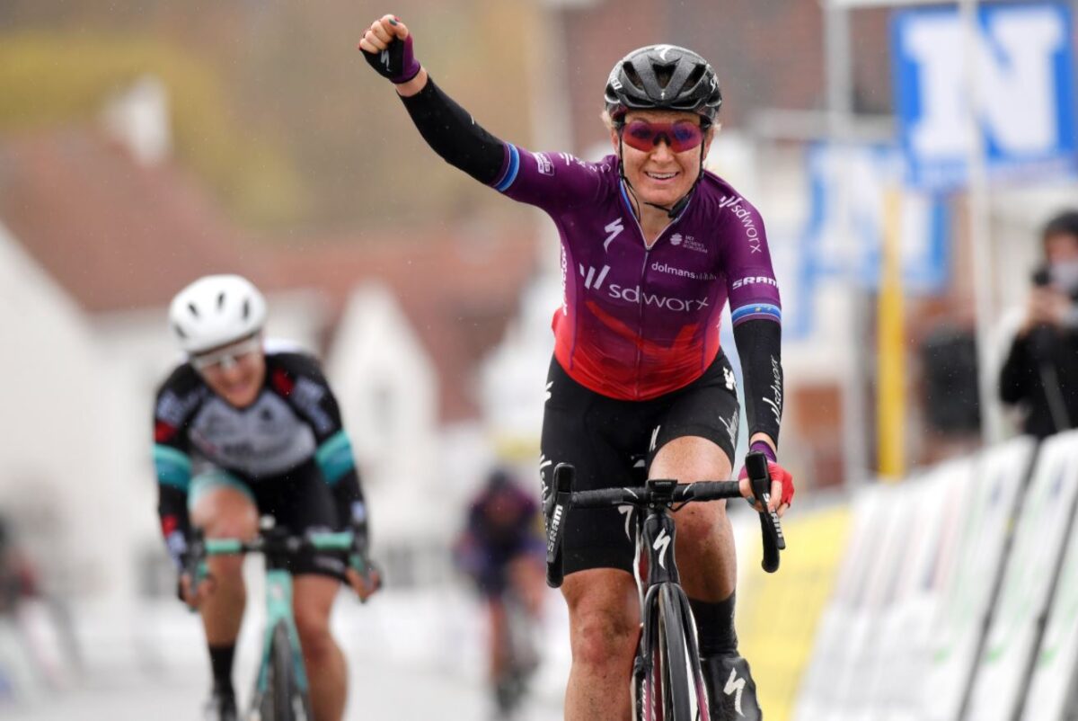 Amy Pieters vince la Nokere Koerse femminile 2021 (foto Team SD Worx)