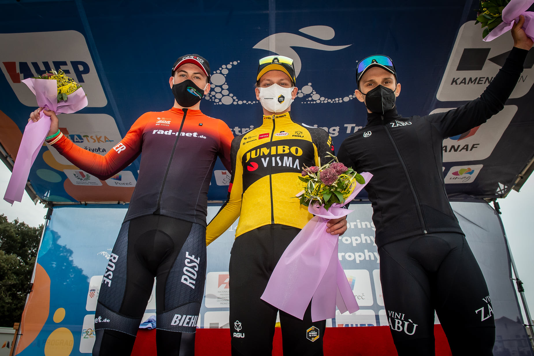 Il podio del prologo dell'Istrian Spring Trophy 2021