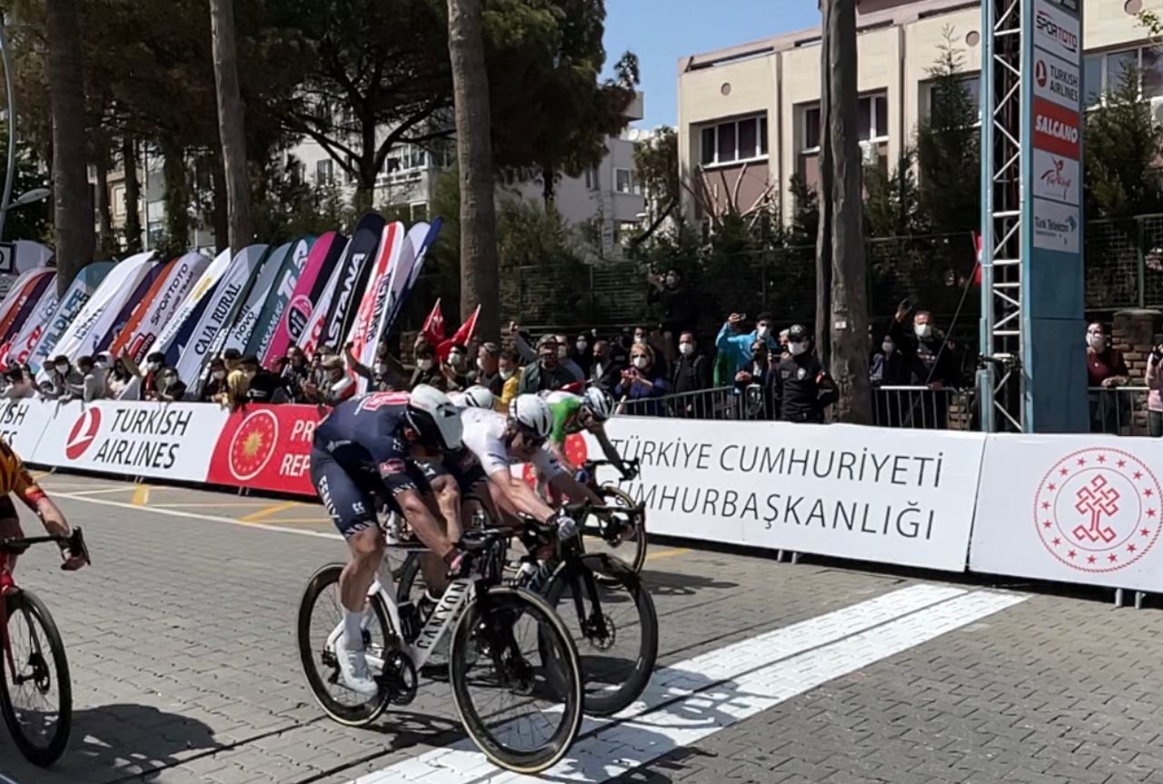 Jasper Philipsen vince la sesta tappa del Tour of Turkey 2021