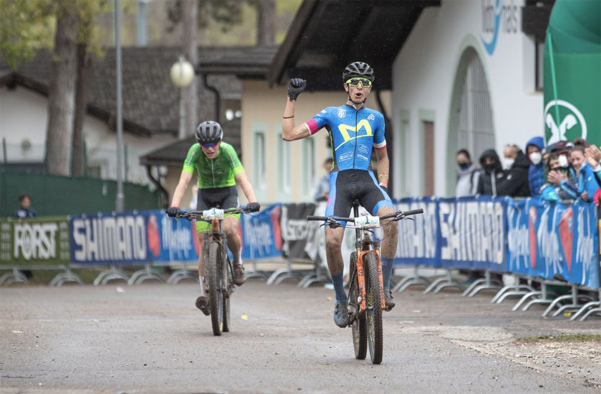 La vittoria di Davide Donati (foto Mondini)