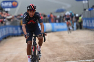 Egan Bernal vince la nona tappa del Giro d'Italia 2021 (foto LaPresse)