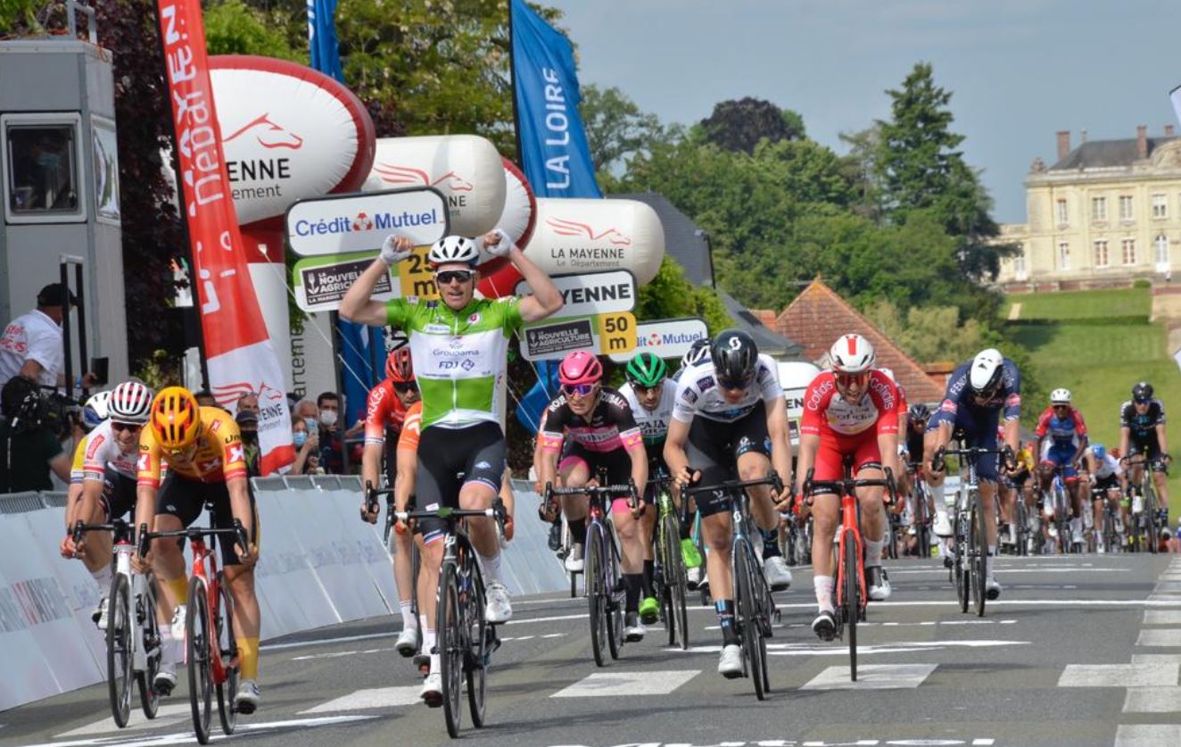 Arnaud Démare vince anche la terza tappa delle Boucles de la Mayenne 2021 (foto JL Savary / Boucles de la Mayenne)