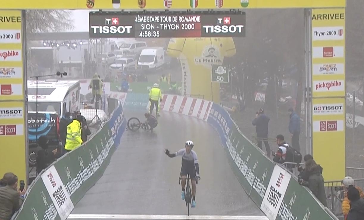 Michael Woods vince la quarta tappa del Tour de Romandie 2021