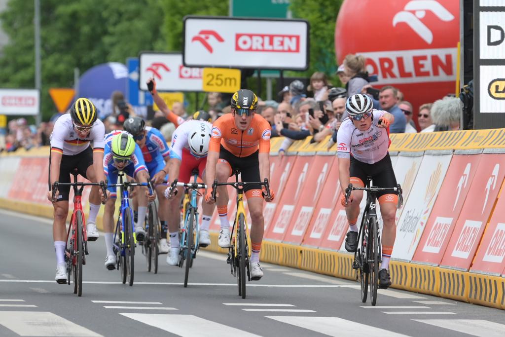 Marijn van den Berg vince la seconda tappa dell'Orlen Nations Grand Prix